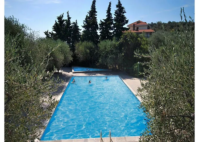 Fuer 4 Personen In Imperia