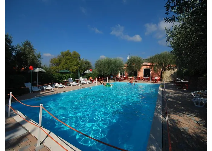 Fuer 4 Personen In Imperia